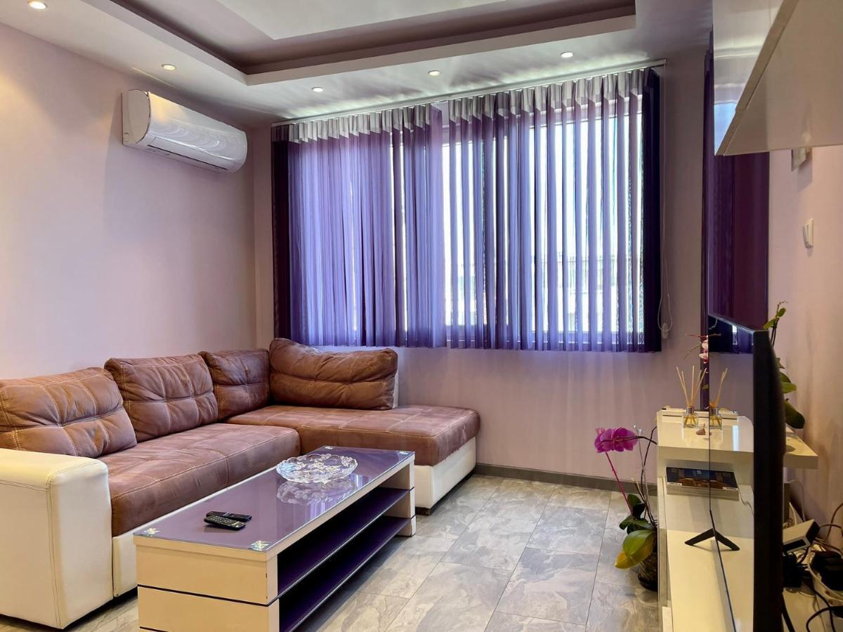 Апартамент Чаролит / Apartment Charoite Burgas Exterior photo
