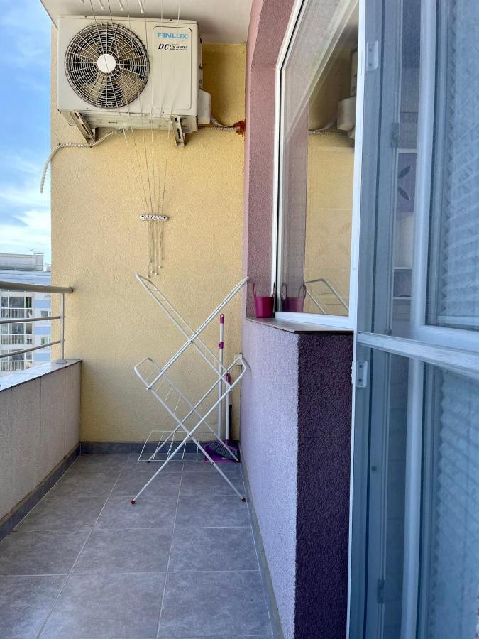 Апартамент Чаролит / Apartment Charoite Burgas Exterior photo